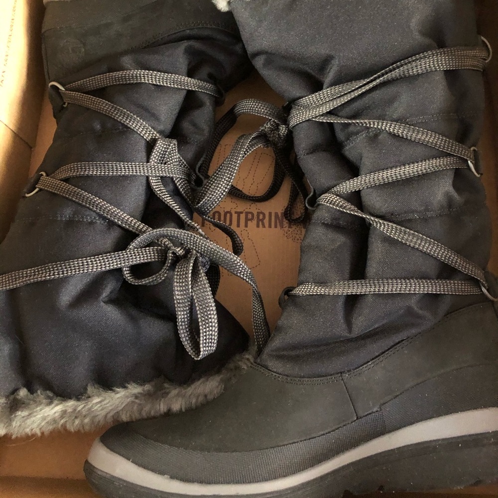 Brand new women’s Timberland boots.